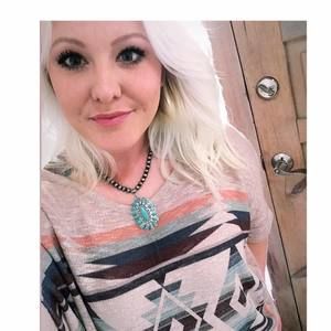 Meet your Posher, Kristin